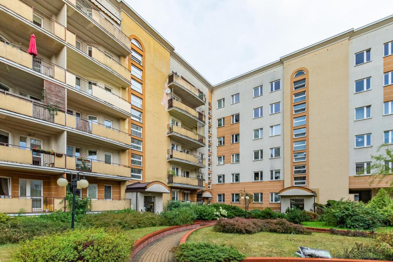 Bluszczanska 74 By Homeprime Warschau Exterior foto